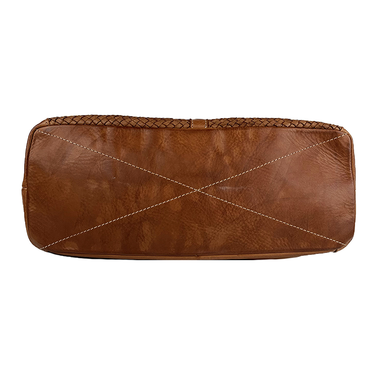 Vintage Shoulder Bag in Braided Leather
