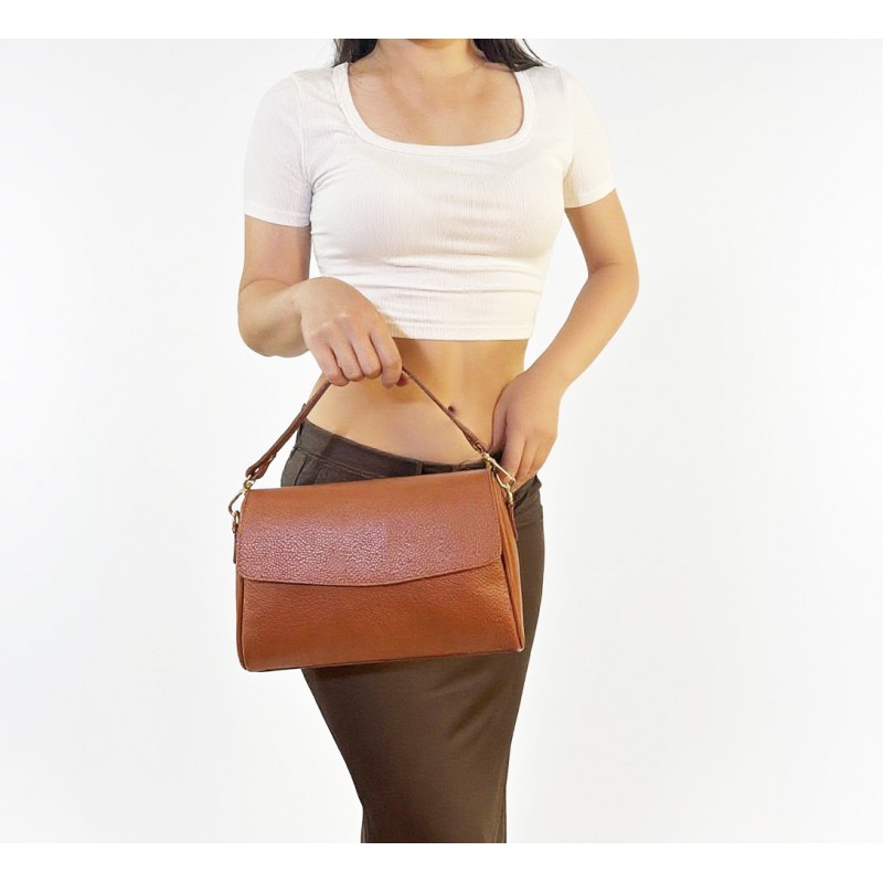 Borsa a Spalla e Tracolla con Patta in Vera Pelle -Made in Italy-